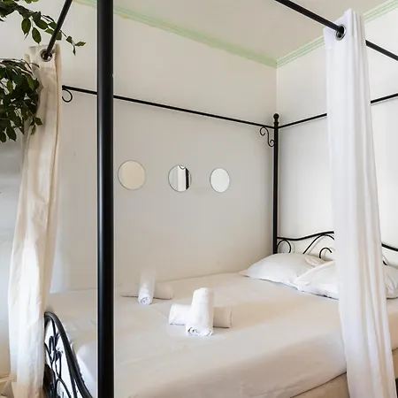 Dify Adelaide Perrin - Ainay Apartment